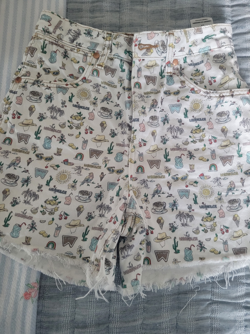 Wrangler White Denim Shorts with Colorful Novelty